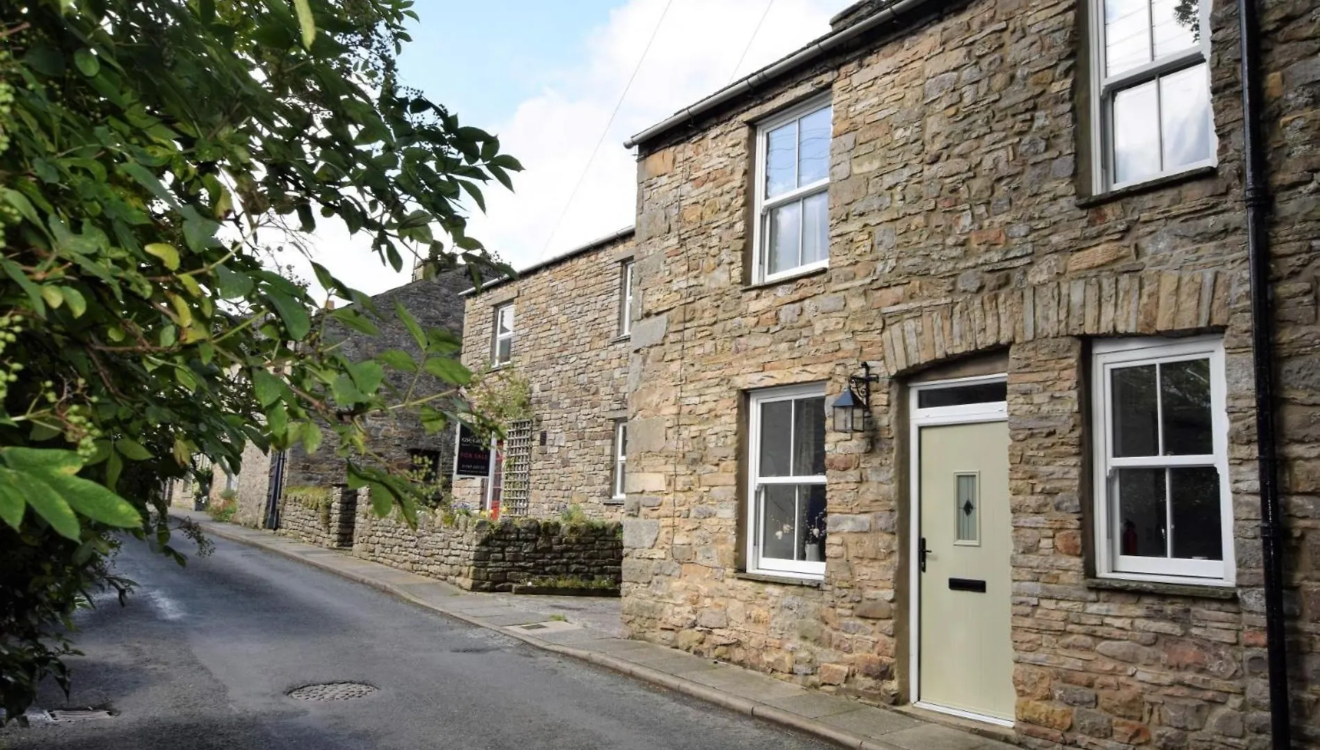 2 Bed In Aysgarth 75441 Villa West Burton